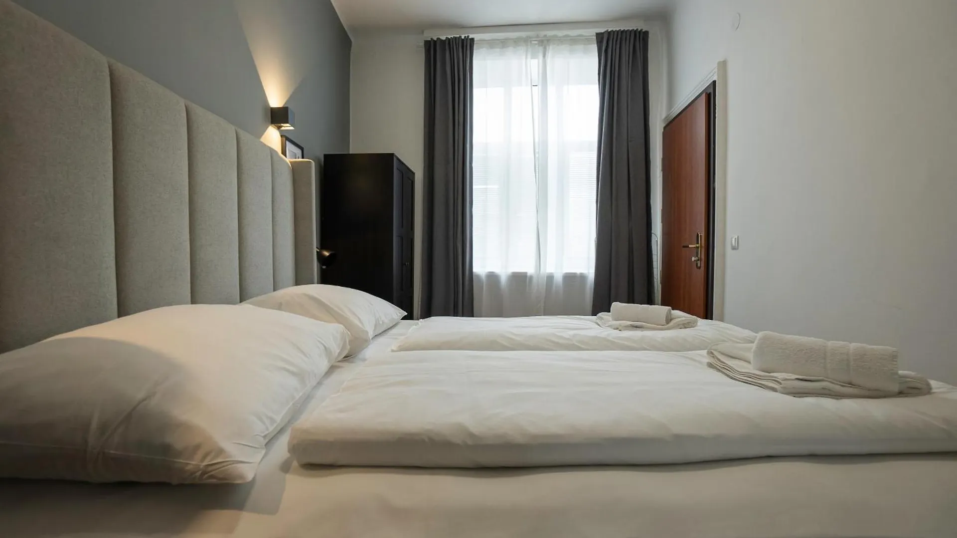 Homely 40M Apt, King-Size Bed, Next To Downtown Viyana 0*,  Avusturya